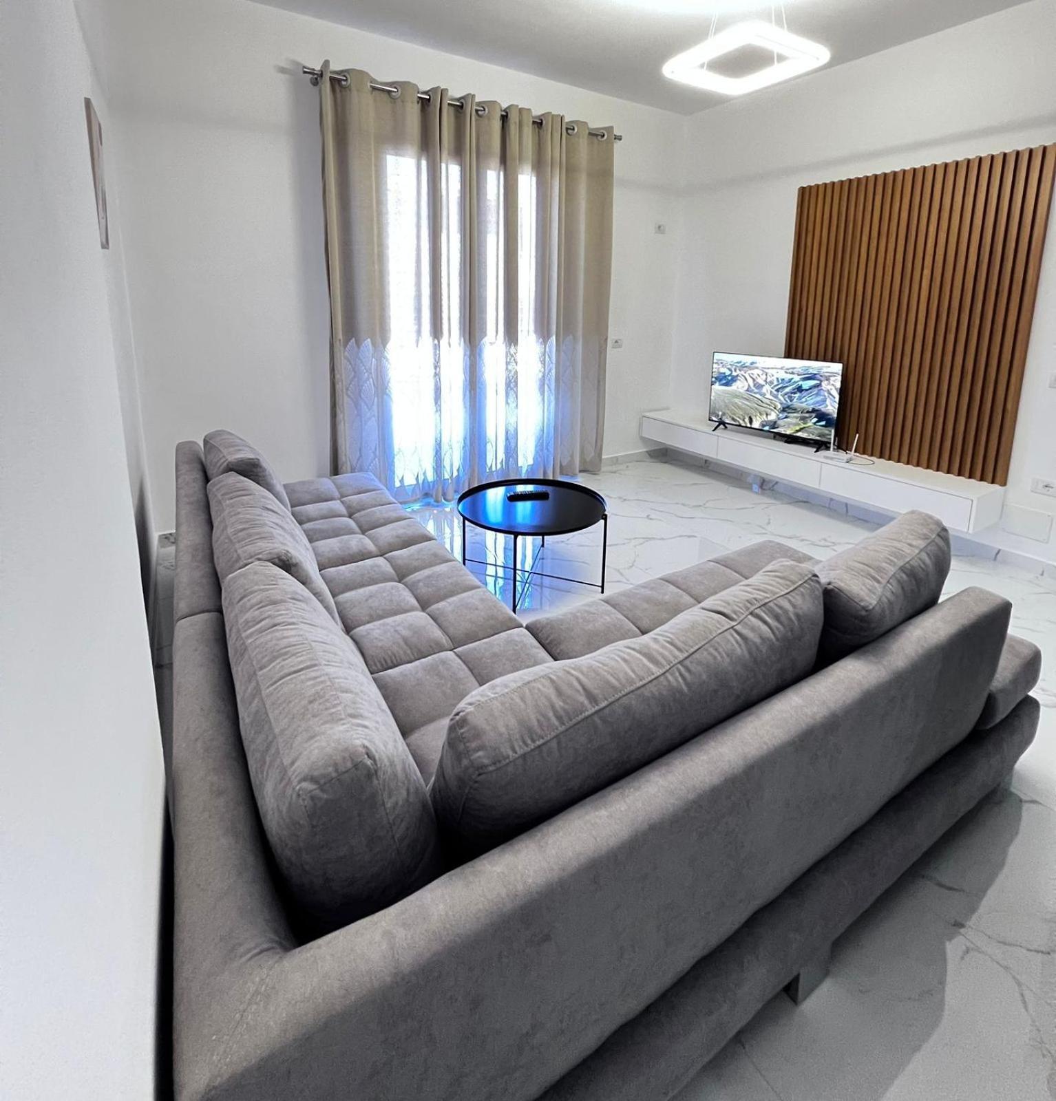 Prime Luxury Apartments Lushnjë المظهر الخارجي الصورة